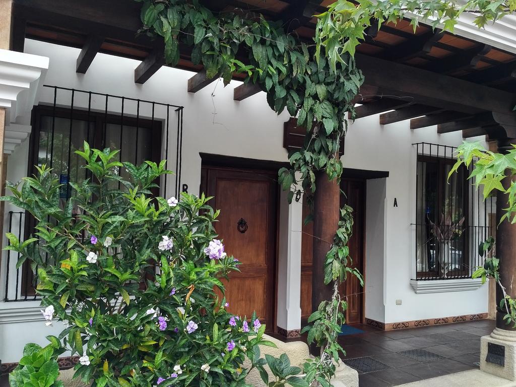 Villas Emekarsa, Antigua Екстериор снимка